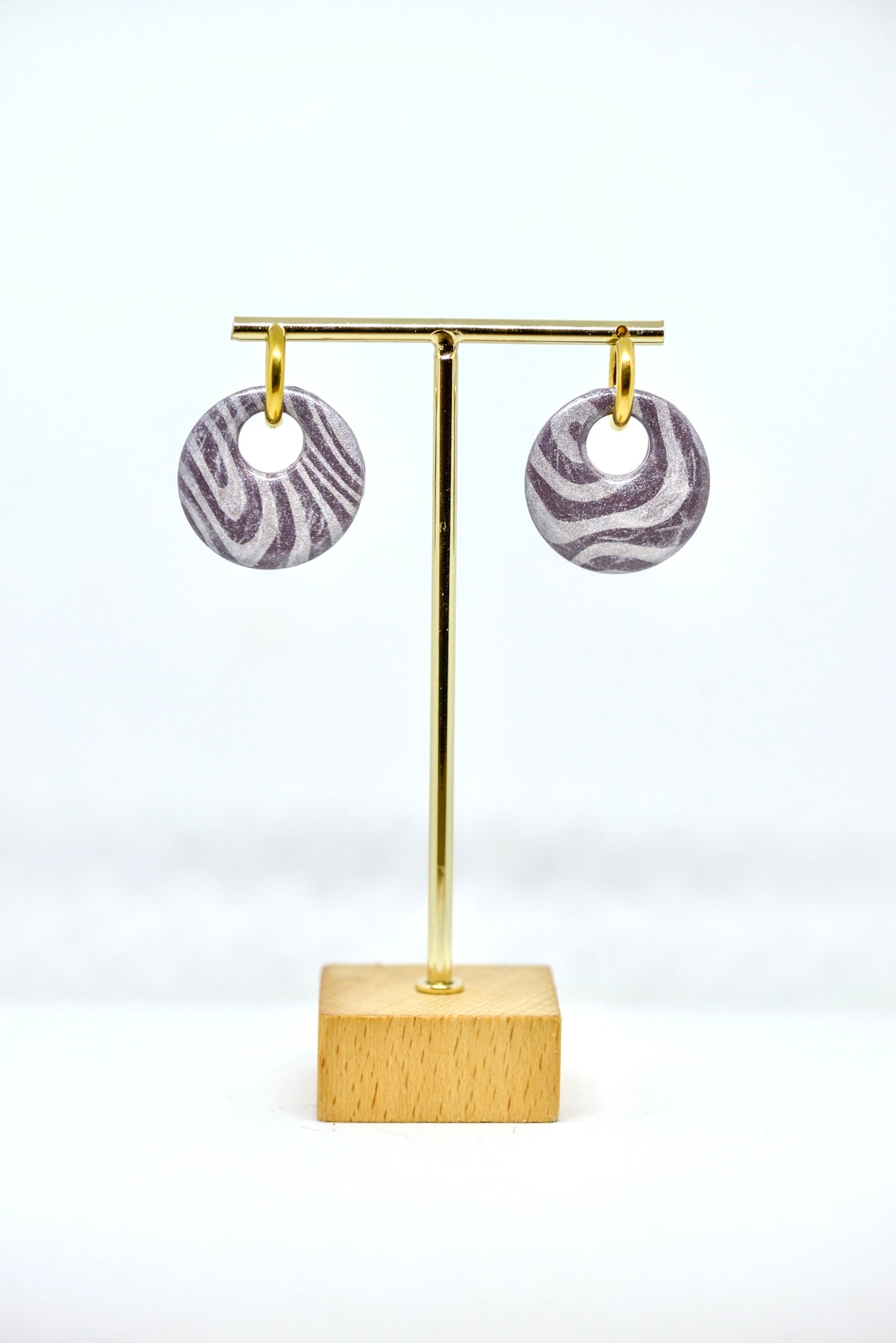 Boucles d'oreilles forme ronde avec anneaux