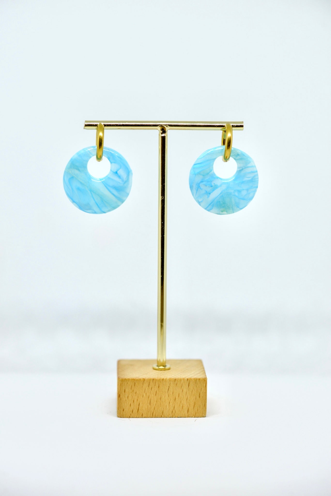 Boucles d'oreilles forme ronde avec anneaux
