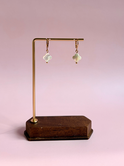 Boucles d'oreilles en nacre