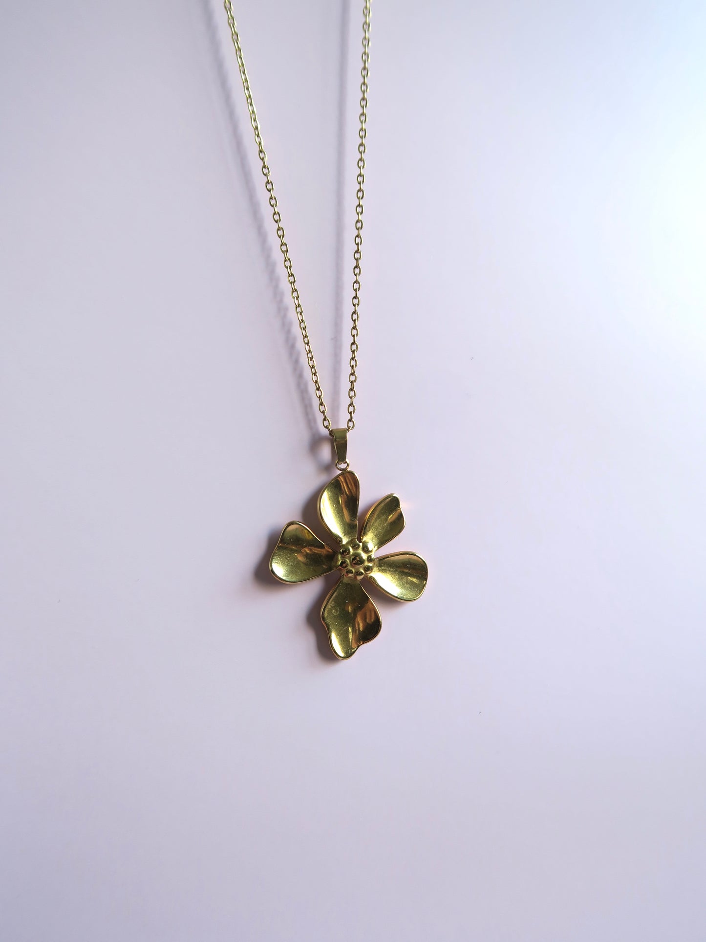 Collier fleur en acier inoxydable