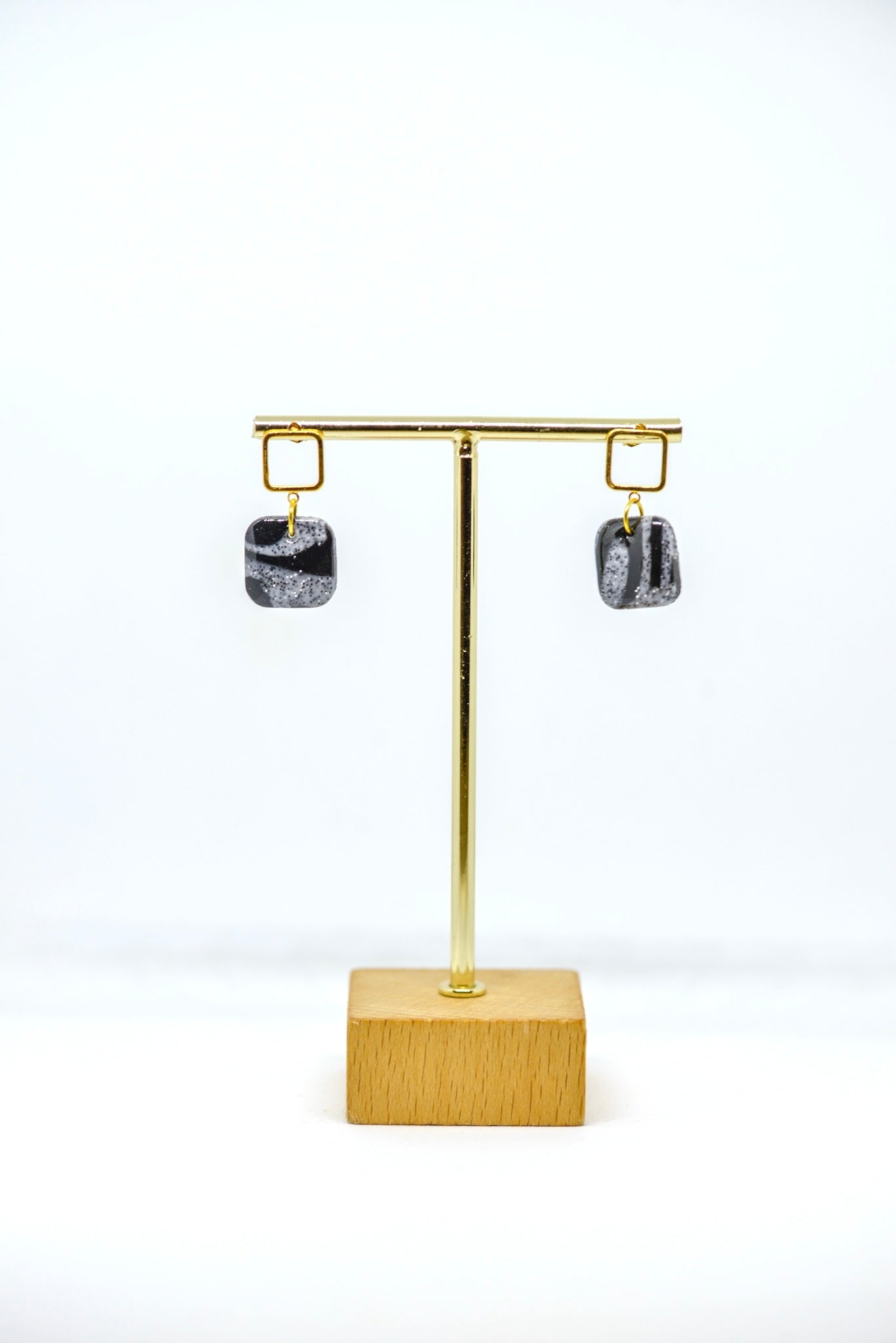 Boucles d'oreilles forme carré